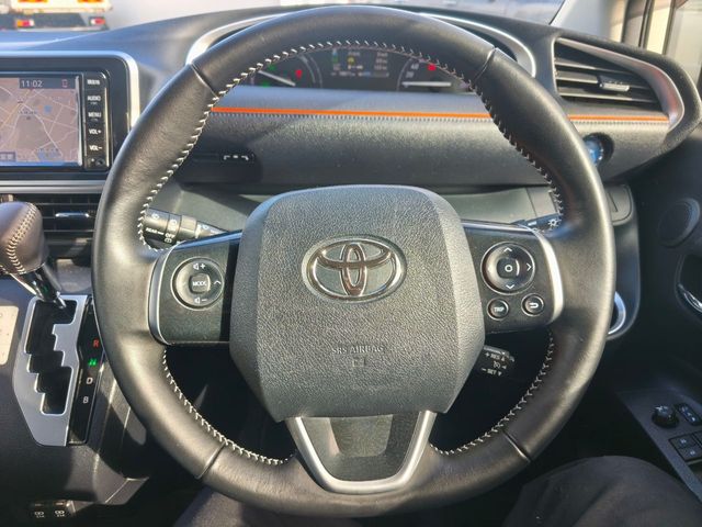 TOYOTA SIENTA HYBRID 2020