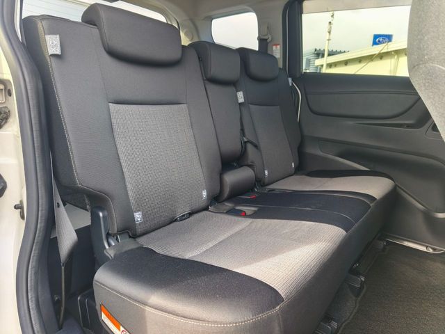 TOYOTA SIENTA HYBRID 2020