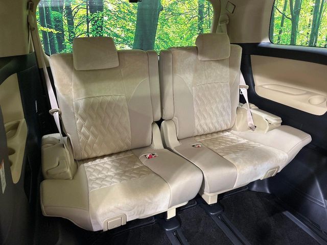 TOYOTA ALPHARD hybrid 4WD 2021