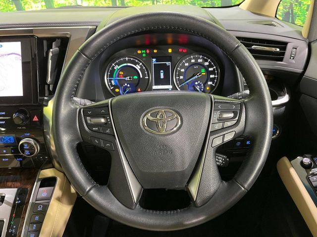 TOYOTA ALPHARD hybrid 4WD 2021