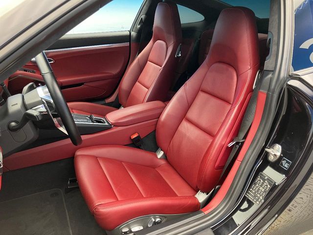 PORSCHE PORSCHE 911 2016