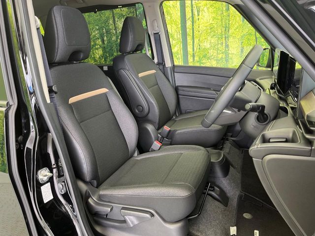 NISSAN SERENA  WG 2024