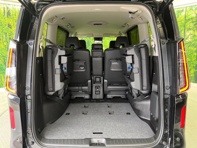 NISSAN SERENA  WG 2024