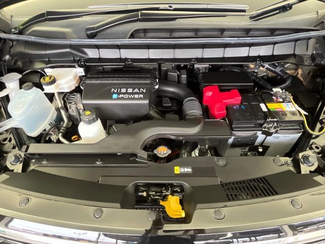 NISSAN SERENA  WG 2024