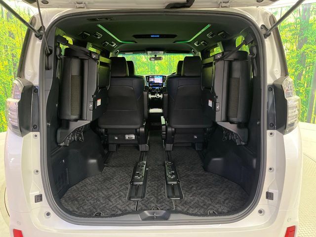 TOYOTA VELLFIRE 2017