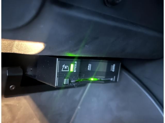 JEEP JEEP COMMANDER 2023