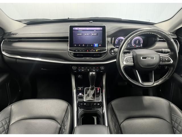 JEEP JEEP COMMANDER 2023