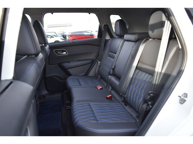 NISSAN X-TRAIL HYBRID 4WD 2024