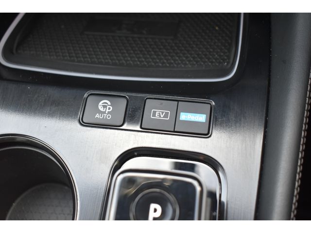 NISSAN X-TRAIL HYBRID 4WD 2024