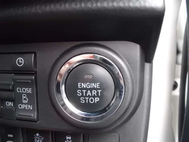 TOYOTA ROOMY 4WD 2023