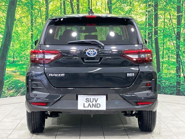 TOYOTA RAIZE HYBRID 2024