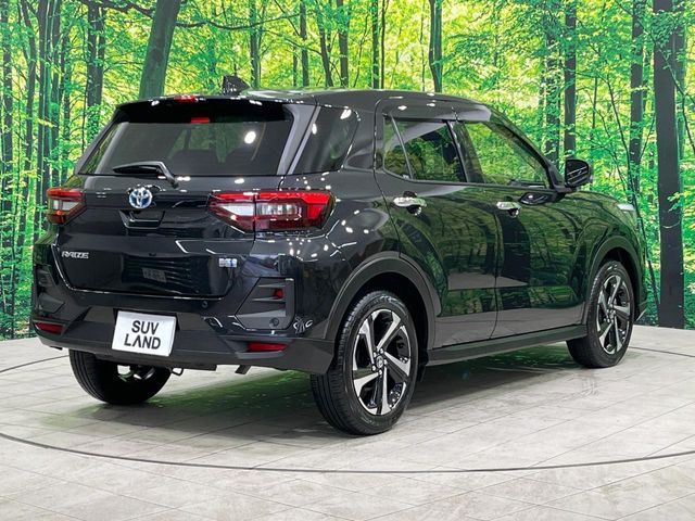 TOYOTA RAIZE HYBRID 2024