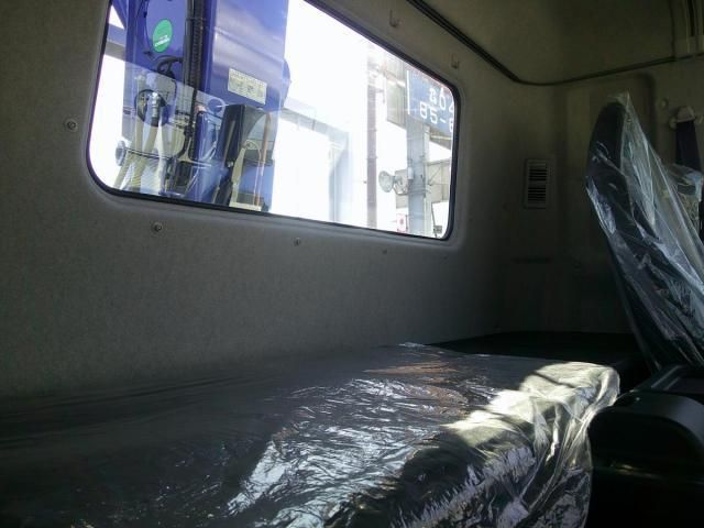 MITSUBISHI FUSOU FIGHTER 2025