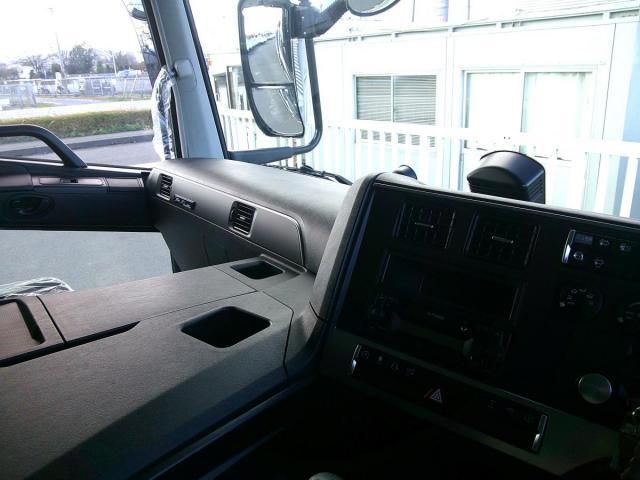 MITSUBISHI FUSOU SUPER GREAT 2024