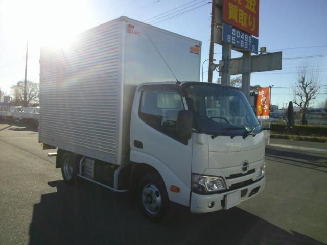 HINO DUTRO 2022