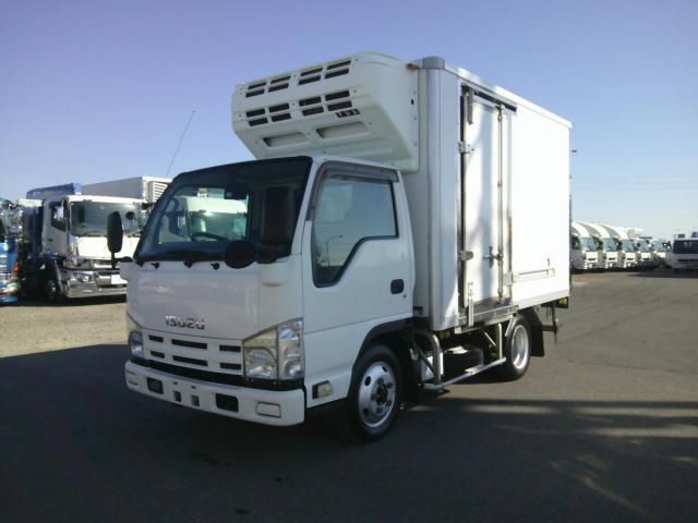 ISUZU ELF 2013
