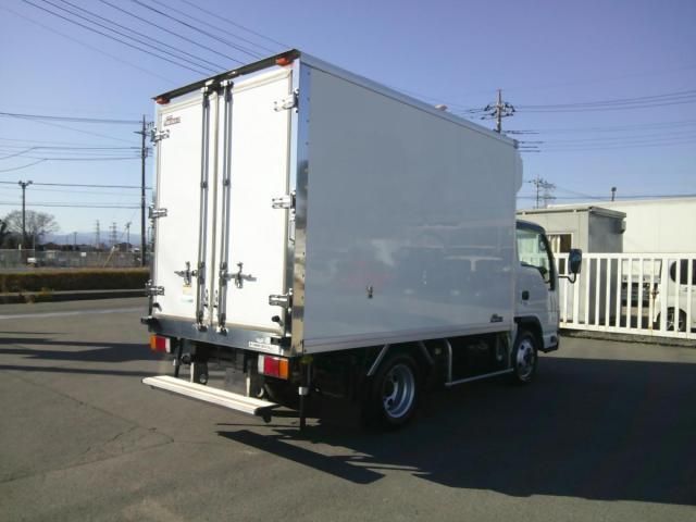 ISUZU ELF 2013