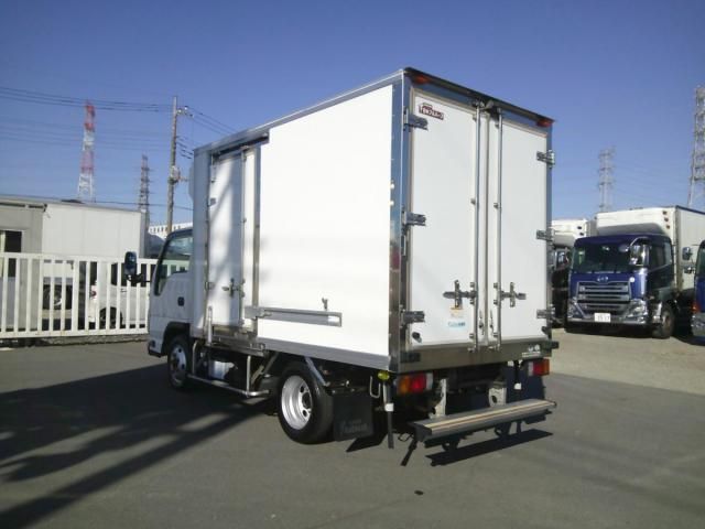 ISUZU ELF 2013