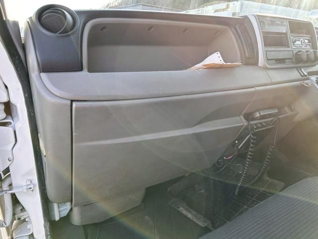 MITSUBISHI CANTER 2017