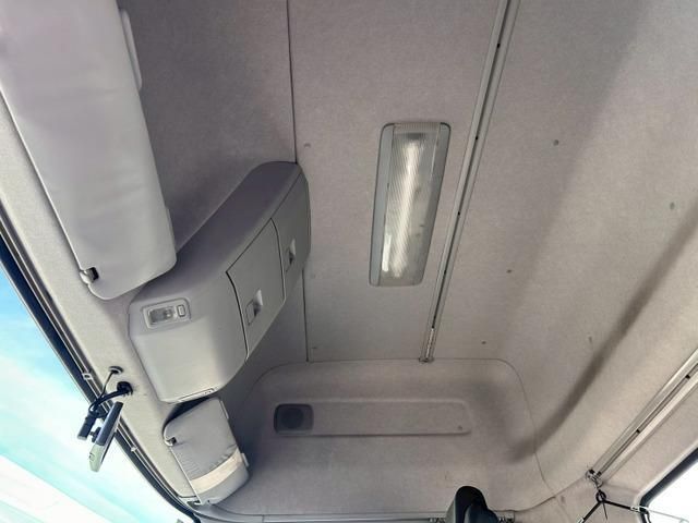 NISSAN DIESEL Quon 2016