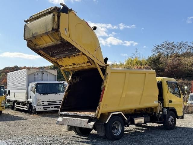 MITSUBISHI CANTER 2018