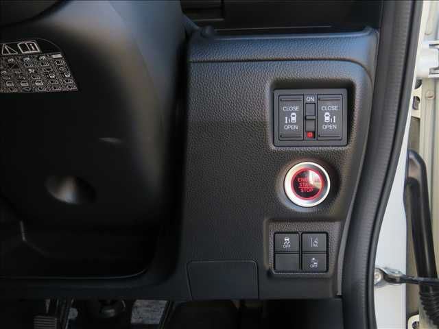 HONDA N BOX CUSTOM 2017