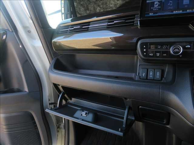 HONDA N BOX CUSTOM 2017