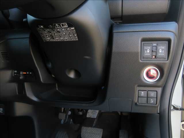 HONDA N BOX CUSTOM 2017