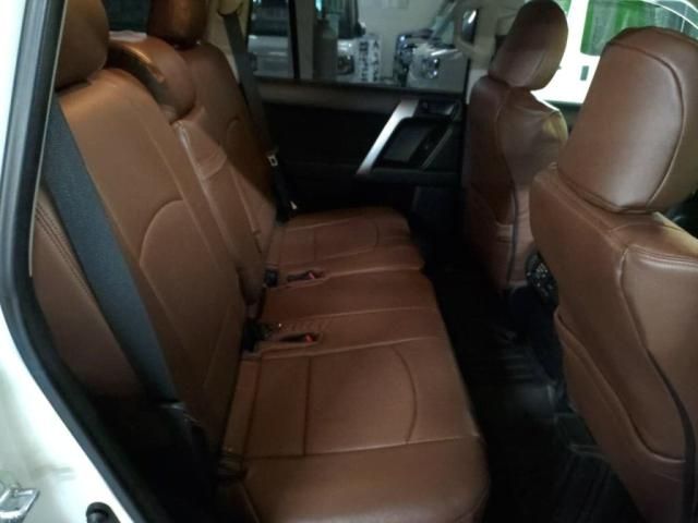 TOYOTA LANDCRUISER PRADO 2017