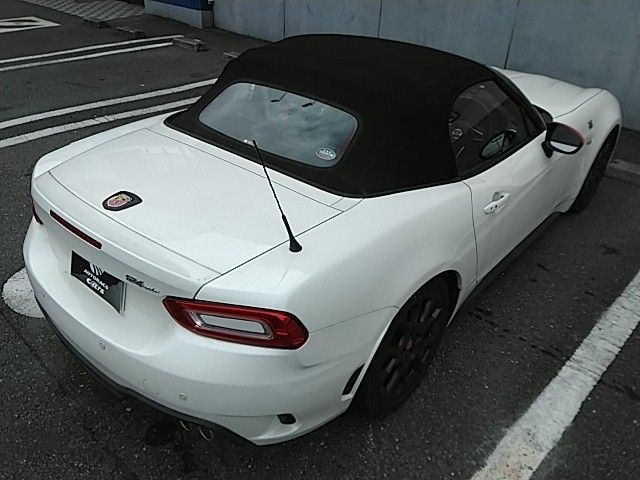 FIAT ABARTH 124 SPIDER 2017