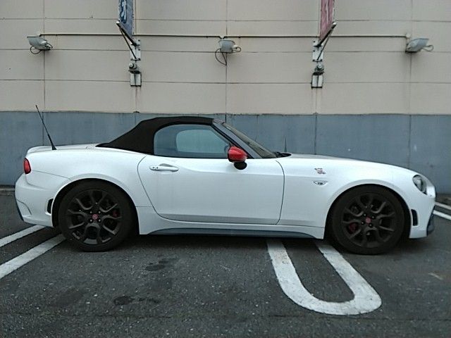 FIAT ABARTH 124 SPIDER 2017