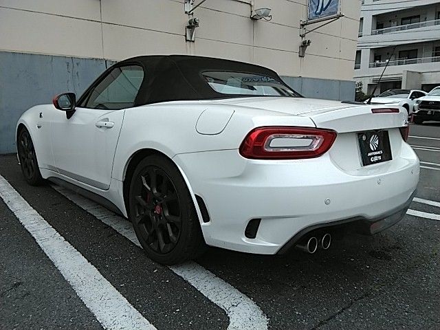 FIAT ABARTH 124 SPIDER 2017