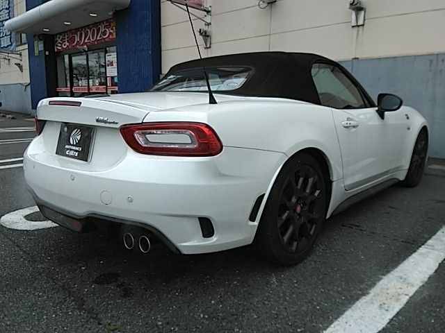 FIAT ABARTH 124 SPIDER 2017