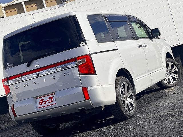 MITSUBISHI DELICA D:5 4WD 2024