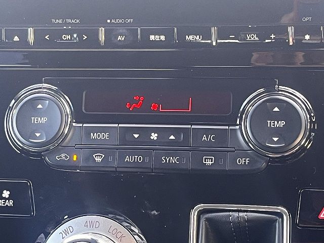 MITSUBISHI DELICA D:5 4WD 2024