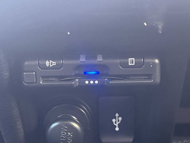 MITSUBISHI DELICA D:5 4WD 2024