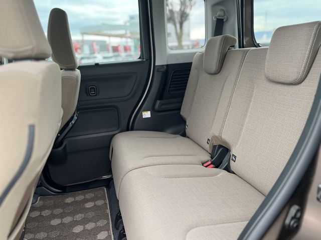 SUZUKI Spacia GEAR 2023