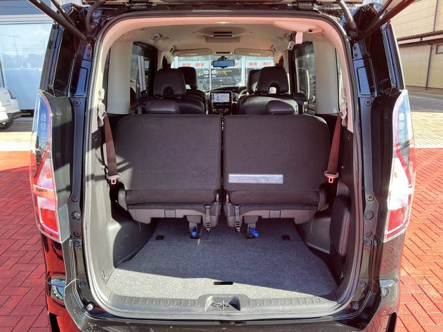 NISSAN SERENA  WG 2022