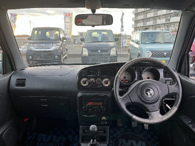 DAIHATSU MIRA GINO 2003