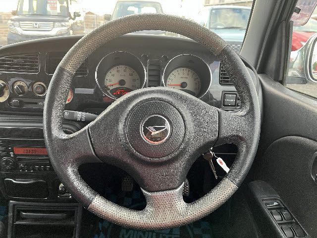 DAIHATSU MIRA GINO 2003