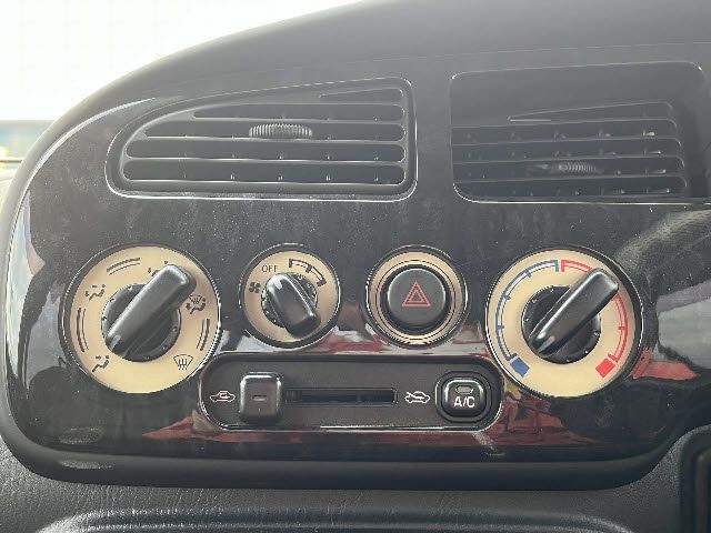 DAIHATSU MIRA GINO 2003