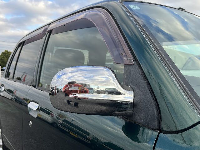 DAIHATSU MIRA GINO 2003