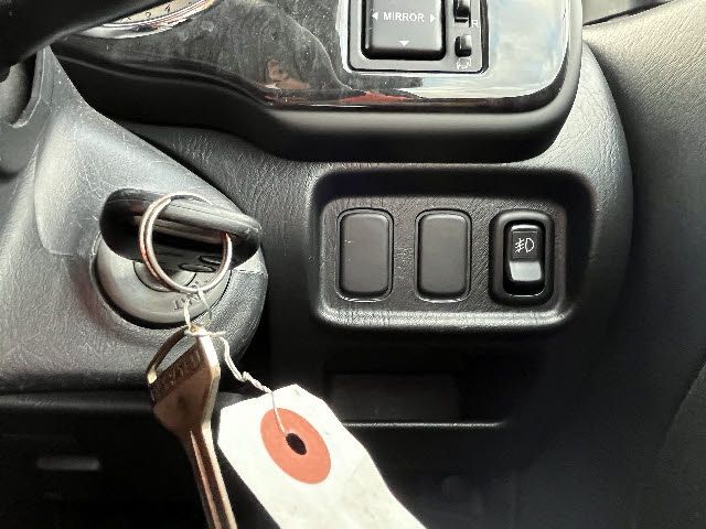 DAIHATSU MIRA GINO 2003