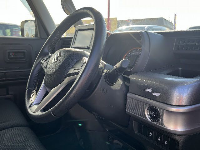 SUZUKI Spacia GEAR 2019