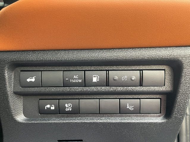 MITSUBISHI OUTLANDER PHEV 2024