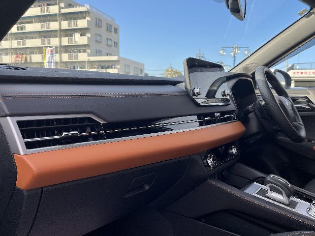 MITSUBISHI OUTLANDER PHEV 2024