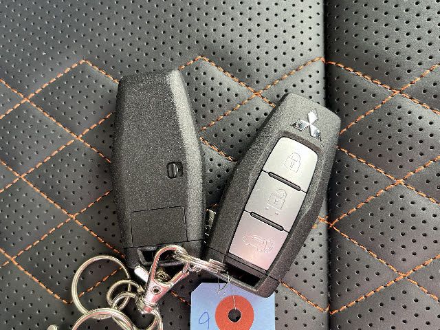 MITSUBISHI OUTLANDER PHEV 2024