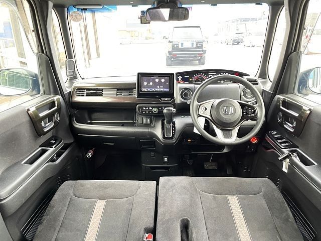 HONDA N BOX CUSTOM 2018