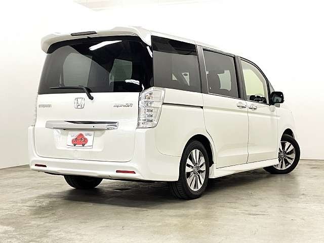 HONDA STEPWAGON SPADA 2013