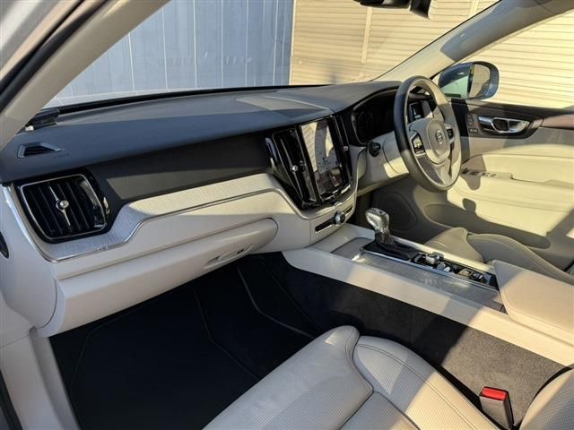 VOLVO VOLVO XC60 2018